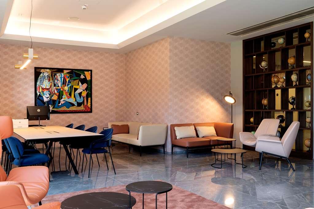 Отель Doubletree By Hilton Milan Malpensa Сольбьяте-Олона Удобства фото