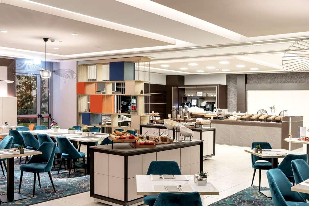 Отель Doubletree By Hilton Milan Malpensa Сольбьяте-Олона Ресторан фото
