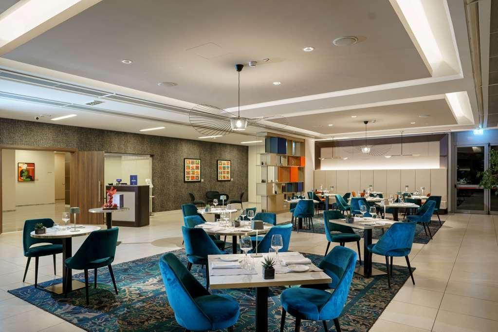 Отель Doubletree By Hilton Milan Malpensa Сольбьяте-Олона Ресторан фото