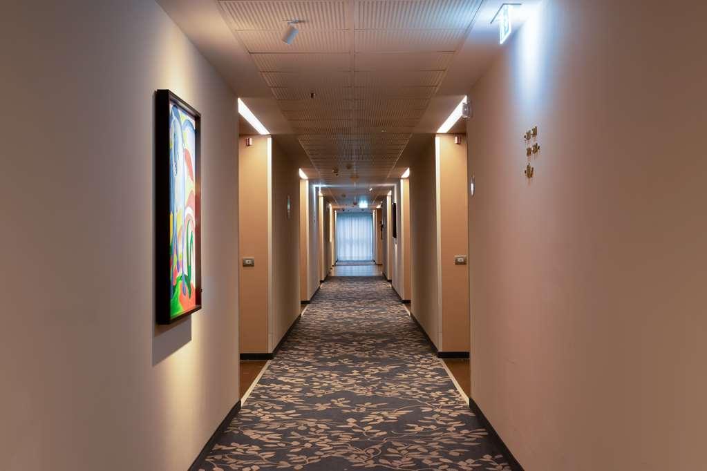 Отель Doubletree By Hilton Milan Malpensa Сольбьяте-Олона Удобства фото
