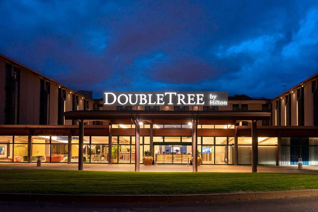 Отель Doubletree By Hilton Milan Malpensa Сольбьяте-Олона Экстерьер фото