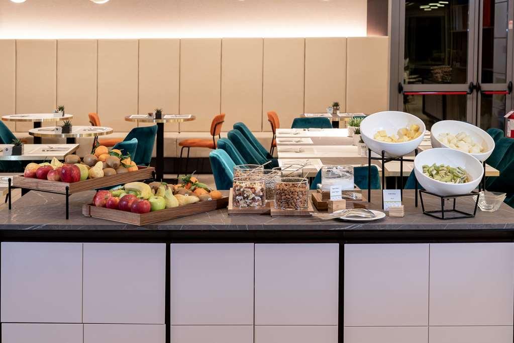 Отель Doubletree By Hilton Milan Malpensa Сольбьяте-Олона Удобства фото