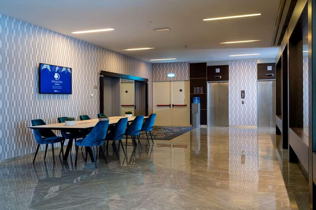 Отель Doubletree By Hilton Milan Malpensa Сольбьяте-Олона Удобства фото